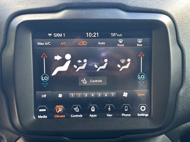 Used 2020 Jeep Renegade Altitude AWD/4WD image 29