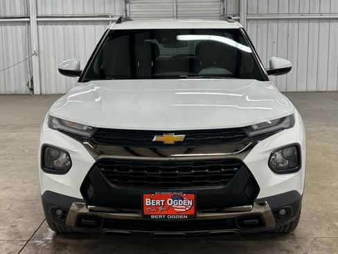 Used 2023 Chevrolet TrailBlazer ACTIV w/ Convenience Package FWD image 3