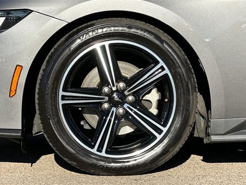 Used 2024 Ford Mustang Premium image 27