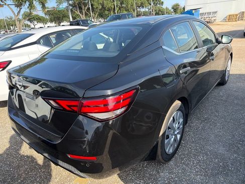 Used 2025 Nissan Sentra S FWD image 5