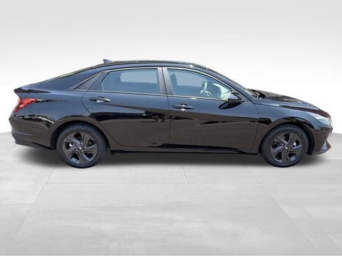 Used 2023 Hyundai Elantra SEL FWD image 8