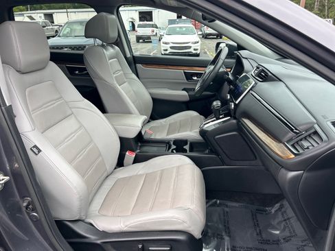 Used 2019 Honda CR-V Touring image 18