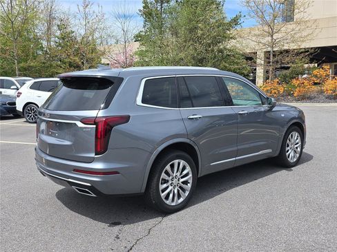 Used 2020 Cadillac XT6 Premium Luxury AWD/4WD image 3