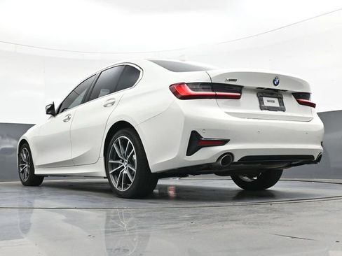 Used 2019 BMW 330i xDrive Sedan w/ Convenience Package AWD/4WD image 23