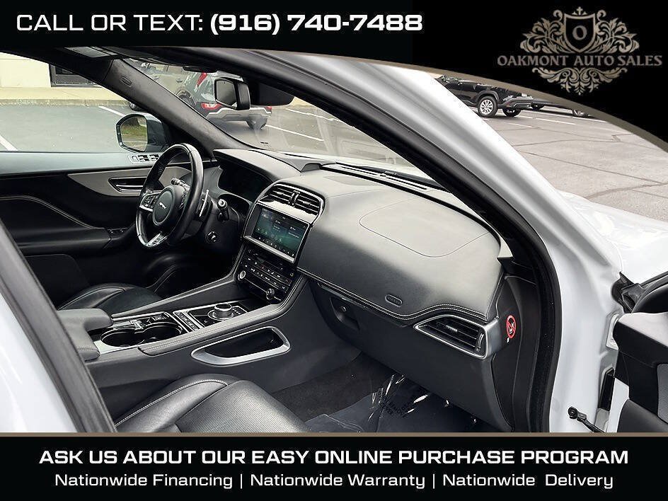 Used 2017 Jaguar F-PACE S AWD/4WD image 13
