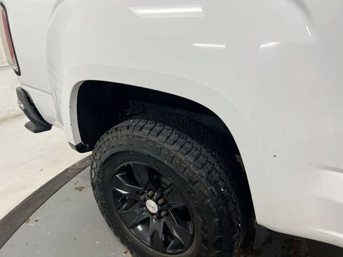 Used 2017 GMC Canyon SLE AWD/4WD image 32