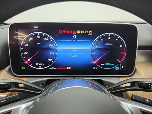 Used 2022 Mercedes-Benz C 300 Sedan image 9