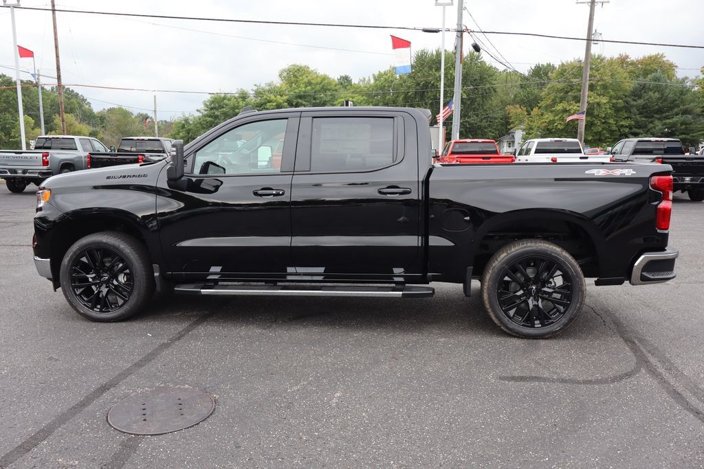 New 2026 Chevrolet Silverado 1500 LT w/ Leather Package AWD/4WD image 18