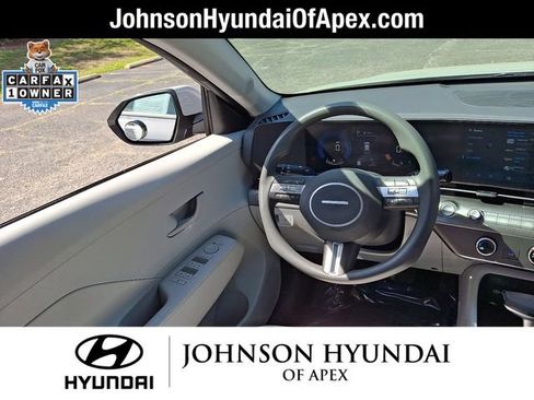 Certified 2026 Hyundai Kona SE FWD image 11