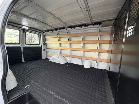 Used 2024 GMC Savana 2500 Work Van w/ Driver Convenience Package image 33