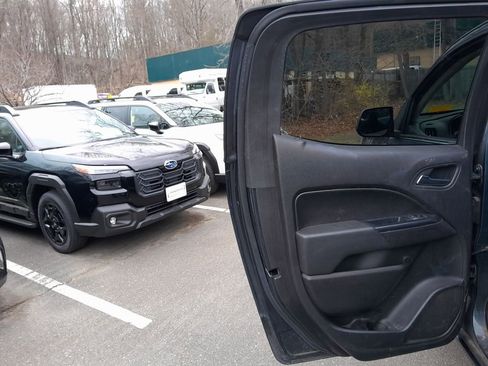 Used 2019 Chevrolet Colorado LT w/ LT Convenience Package AWD/4WD image 26