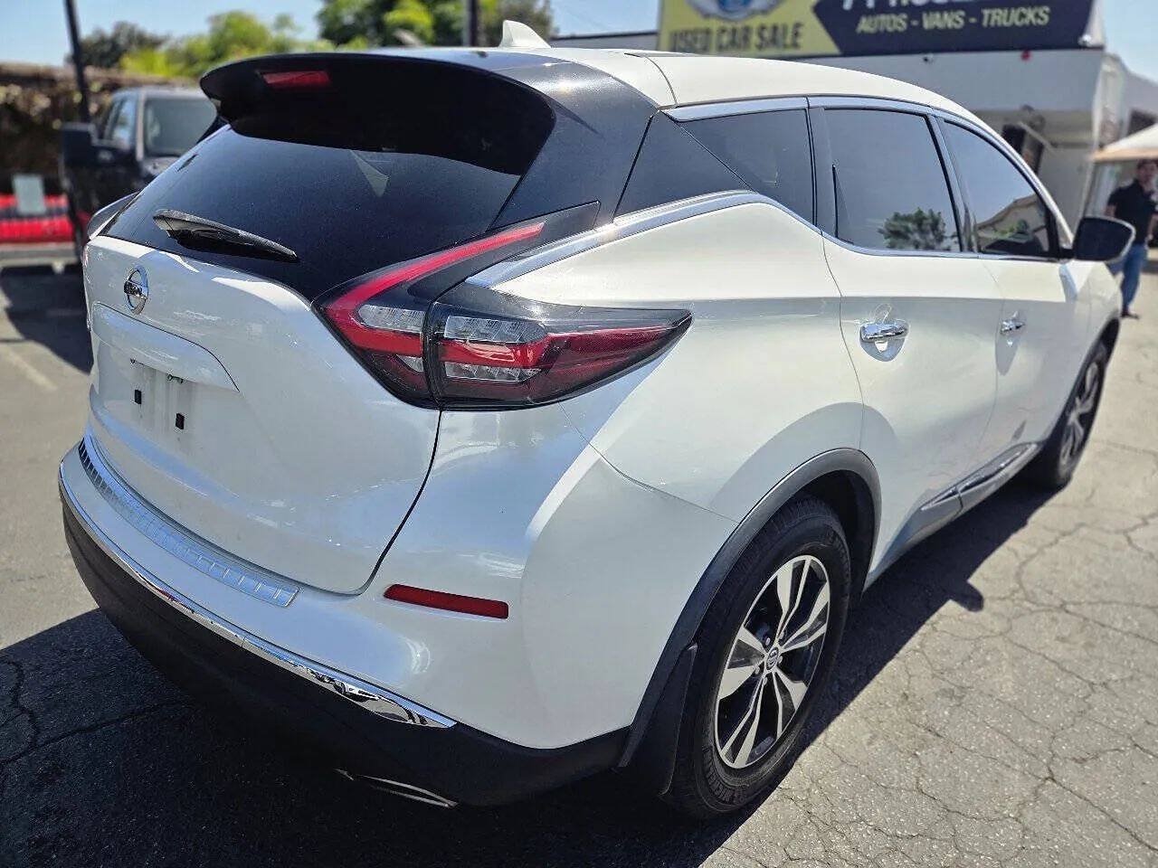 Used 2019 Nissan Murano S FWD image 13