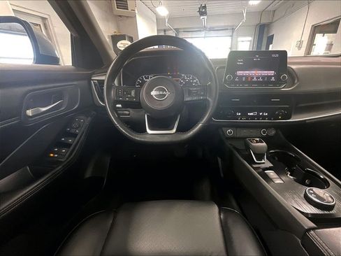 Used 2023 Nissan Rogue SV w/ SV Premium B Package AWD/4WD image 17