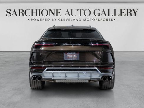 Used 2021 Lamborghini Urus AWD/4WD image 11