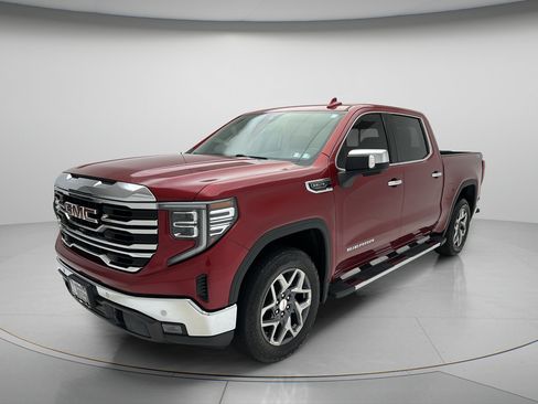 Used 2022 GMC Sierra 1500 SLT w/ SLT Premium Plus Package AWD/4WD image 3