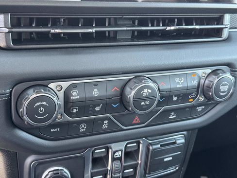 New 2026 Jeep Gladiator Rubicon w/ Steel Power Dome Hood Package image 17