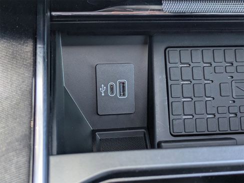 New 2025 Ford F150 Lightning Platinum image 23