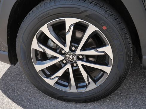 Certified 2025 Toyota Corolla Cross XLE AWD/4WD image 16