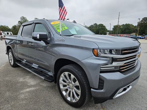 Used 2021 Chevrolet Silverado 1500 High Country w/ Technology Package image 8