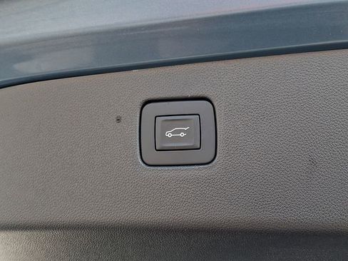 Certified 2025 Buick Envista Avenir image 29