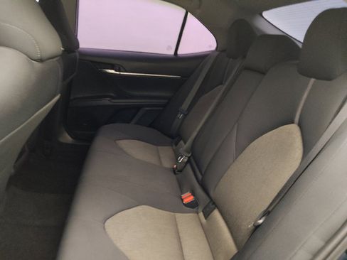 Used 2021 Toyota Camry LE FWD image 18