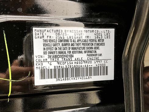 Used 2025 Nissan Sentra SV image 36