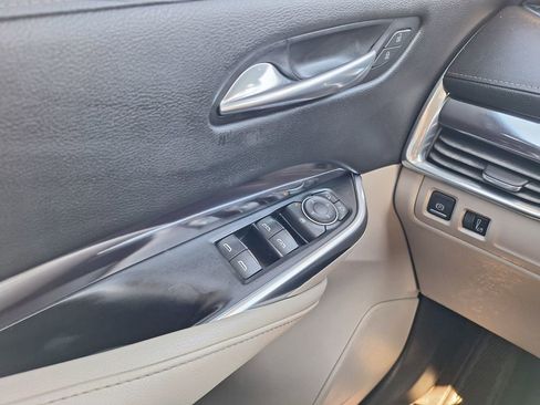 Used 2019 Cadillac XT4 Luxury image 18