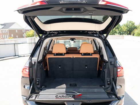 Used 2019 BMW X7 xDrive40i w/ Cold Weather Package image 51
