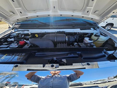 Used 2014 Ford E-350 and Econoline 350 Extended Super Duty w/ Power Group RWD image 48