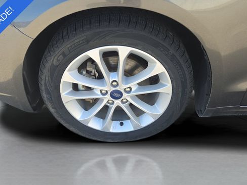 Used 2020 Ford Fusion SE FWD image 20