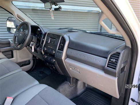 Used 2019 Ford F250 XL w/ Power Equipment Group RWD image 27