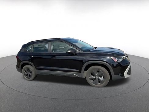 Used 2026 Volkswagen Taos S FWD image 2