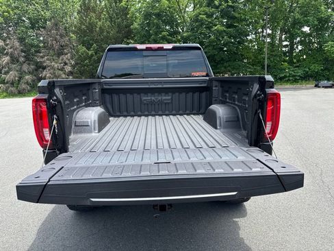 New 2026 GMC Sierra 1500 AT4 w/ AT4 Premium Package AWD/4WD image 20