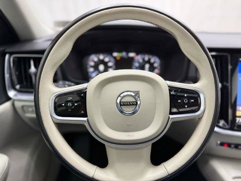 Used 2020 Volvo S60 T6 Momentum AWD/4WD image 14