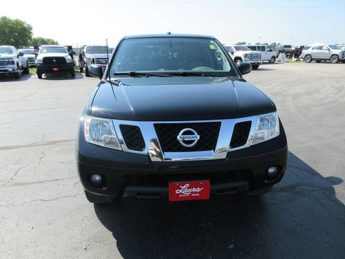 Used 2014 Nissan Frontier SV w/ SV Value Truck Package AWD/4WD image 11