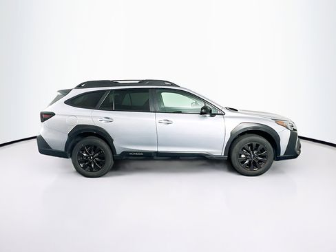 Used 2025 Subaru Outback Onyx Edition AWD/4WD image 10