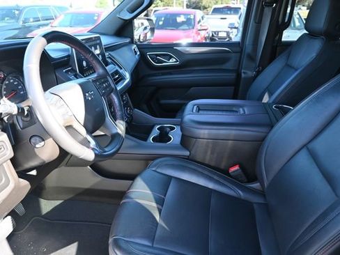 Used 2021 Chevrolet Suburban RST w/ Luxury Package image 9