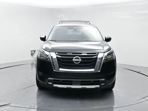 Used 2025 Nissan Pathfinder SL AWD/4WD image 22