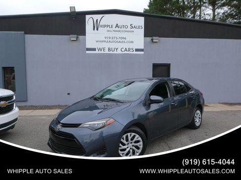 Used 2019 Toyota Corolla LE FWD image 1
