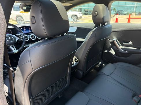 Used 2025 Mercedes-Benz CLA 250 image 16