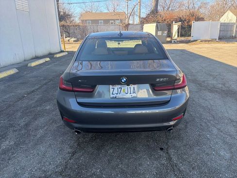 Used 2022 BMW 330i xDrive 330i xDrive w/ Driving Assistance Package image 7