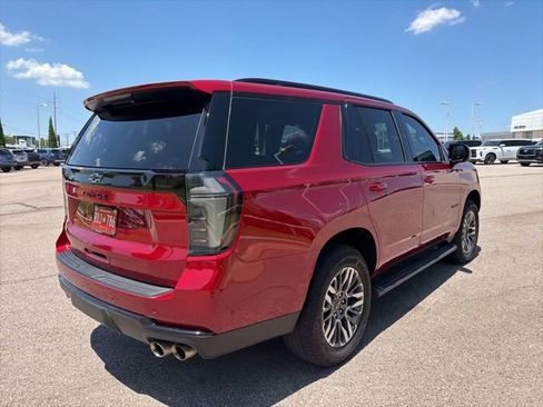 Used 2025 Chevrolet Tahoe Z71 w/ Comfort Package AWD/4WD image 5