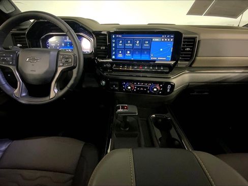 Used 2025 Chevrolet Silverado 1500 ZR2 w/ Technology Package image 15
