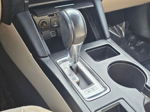 Used 2016 Subaru Outback 2.5i Premium image 11