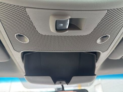 Used 2018 Ford F150 Lariat image 34