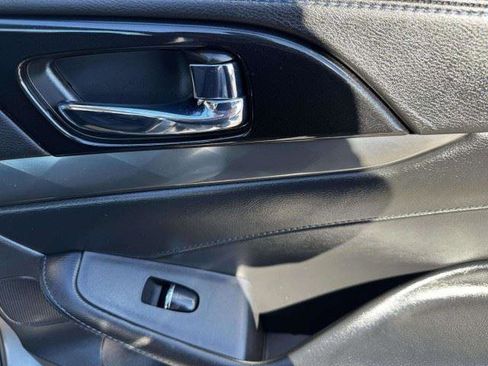 Used 2019 Nissan Maxima 3.5 S w/ Floor Mat Group FWD image 40
