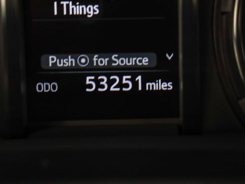 Used 2024 Toyota 4Runner SR5 Premium w/ Moonroof Package AWD/4WD image 17