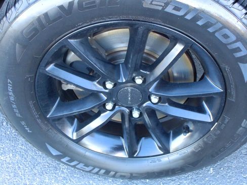 Used 2016 Dodge Journey SXT w/ Comfort/Convenience Group FWD image 25