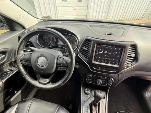 Used 2020 Jeep Cherokee Trailhawk w/ Comfort/Convenience Group image 9