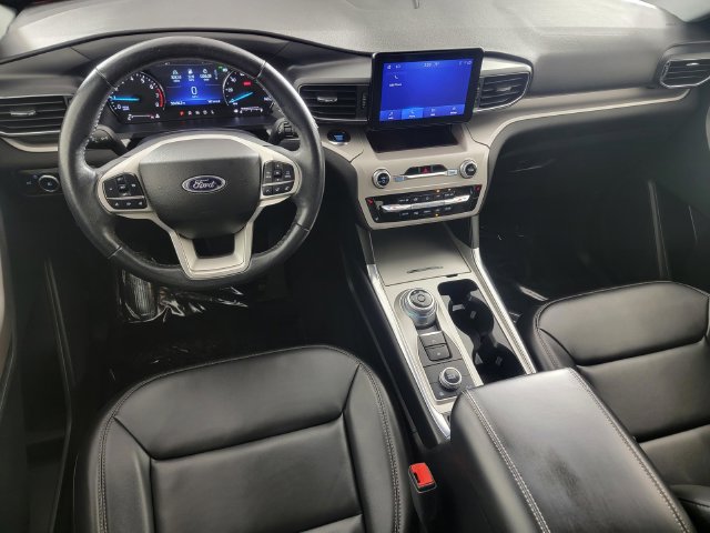 Certified 2023 Ford Explorer XLT w/ Equipment Group 202A AWD/4WD image 32